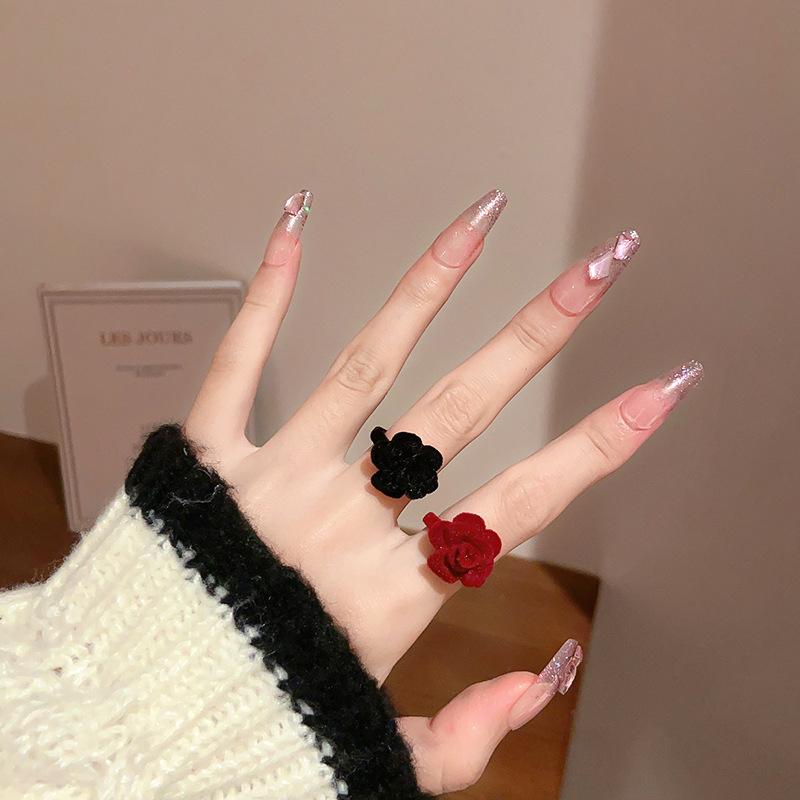 Modischer verstellbarer Retro-Partyschmuck für Damen Beflockter Ring Hase Bär Blume Geschenke