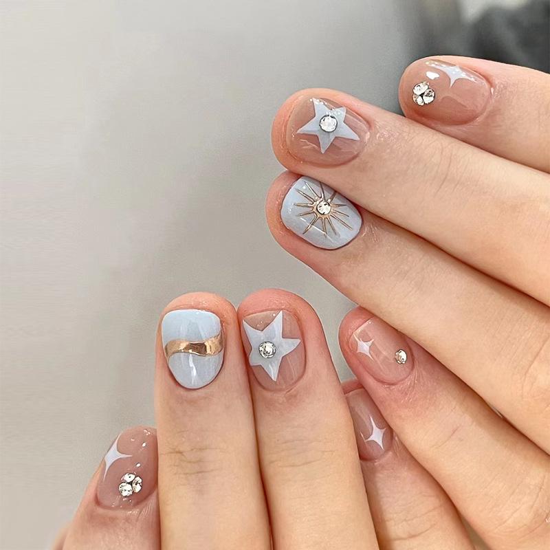 Starry Short Nail Art: Removable Five-Pointed False Nails
