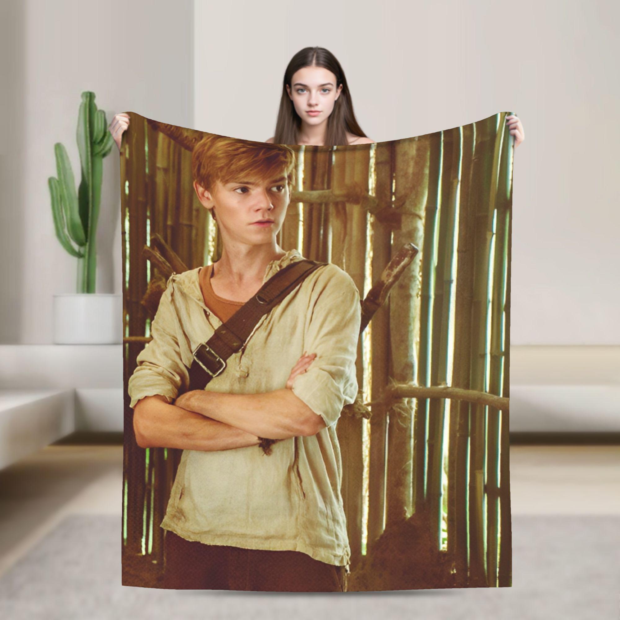 Exquisite Fashion Items Unisex The Maze Runner Flannel Blankets Newt X Thomas Soft Bedding Throws For Outdoor Travel Graphic Bedspread Sofa Bed Cover