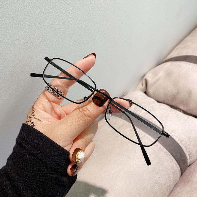 

New Vintage Small Rectangle Sunglasses Men Women Fashion Punk Square Sun Glasses Brand Metal Frame Black Driving Eyewear