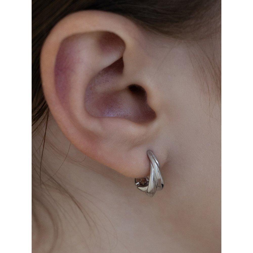 Mystic Twist Hoop Earrings Ec3127 (M/L)