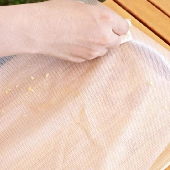 300CM/Role Venkovní Jednorázová Podložka na Krájení s Obousměrným Posuvným Řezačem Kempování BBQ Piknik Protiskluzová Podložka na Krájení Masa Zeleniny