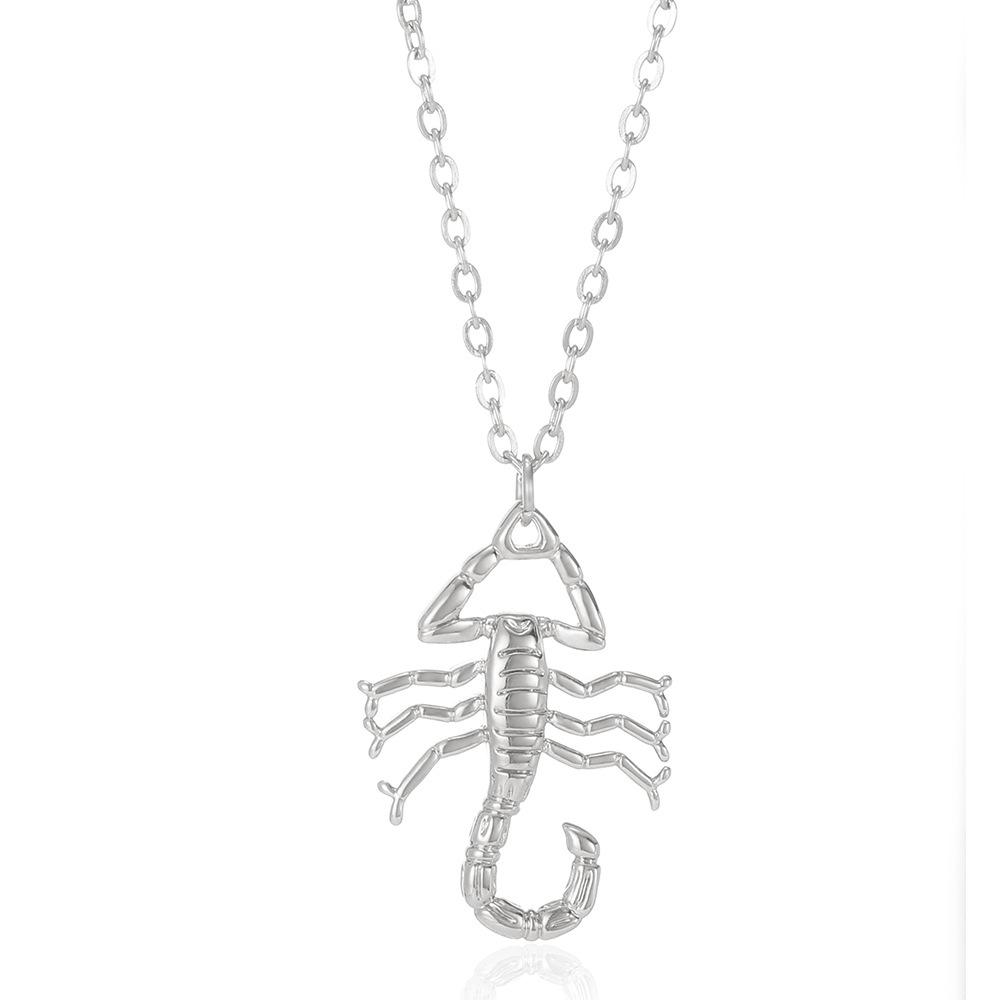 European-American Fashion Heart Necklace: Trendy Scorpion Clavicle Chain for Everyday Wear