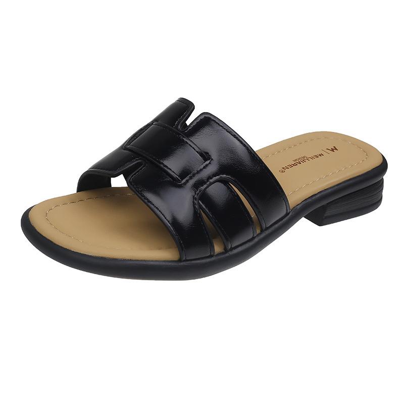 Flat-bottomed cool slippers for women s summer wear, new with skirt, soft-bottomed beach vacation, one-word drag 40 чёрный