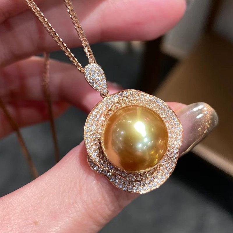 Elegant French Irregular Pearl Pendant Necklace: Versatile Luxury Clavicle Jewelry for Women