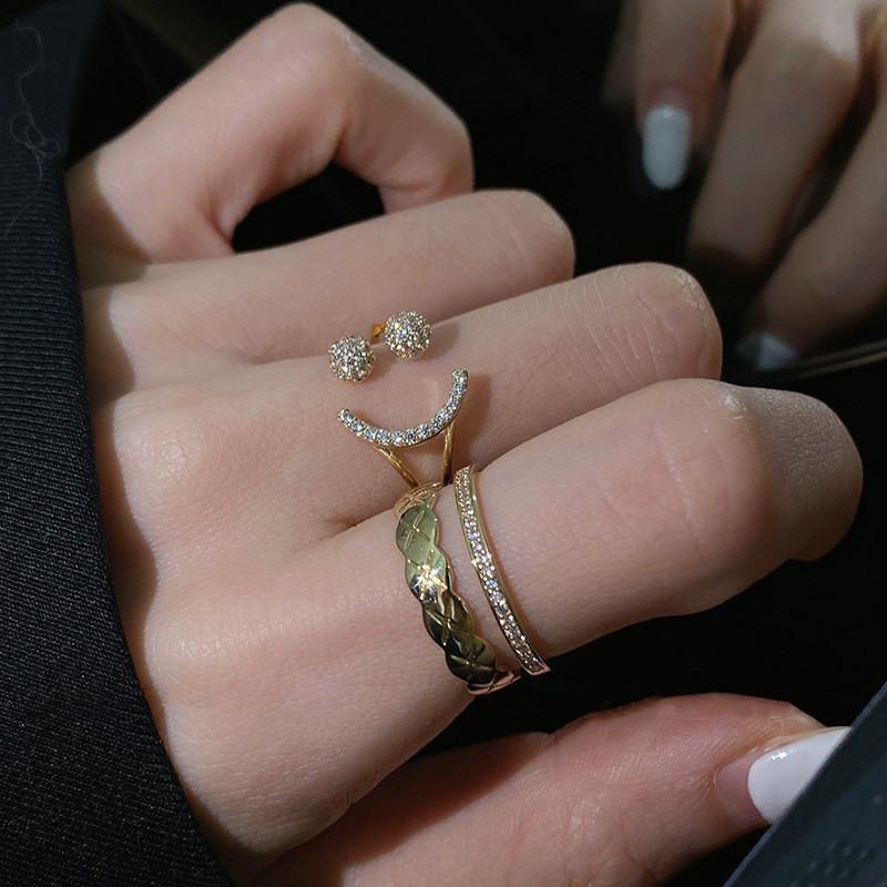 Charming Smiley Korean Face Ring With Rhinestone Detailing For Women Stylish