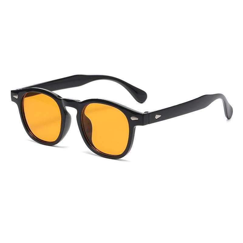 New Retro Sunglasses, Suitable For Both Men And Women, With Classic Rivet Decoration.2888