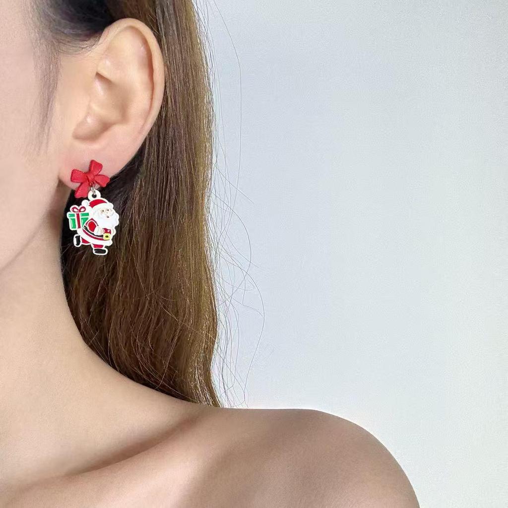 Creative Asymmetrical European & American Christmas Alloy Earrings: Santa Claus & Snowman Design for Women