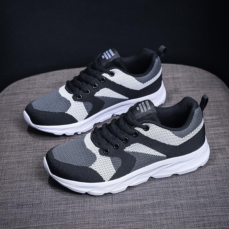 New mesh fly-woven large-size casual shoes, lightweight soft-soled breathable sports shoes, student running shoes 36