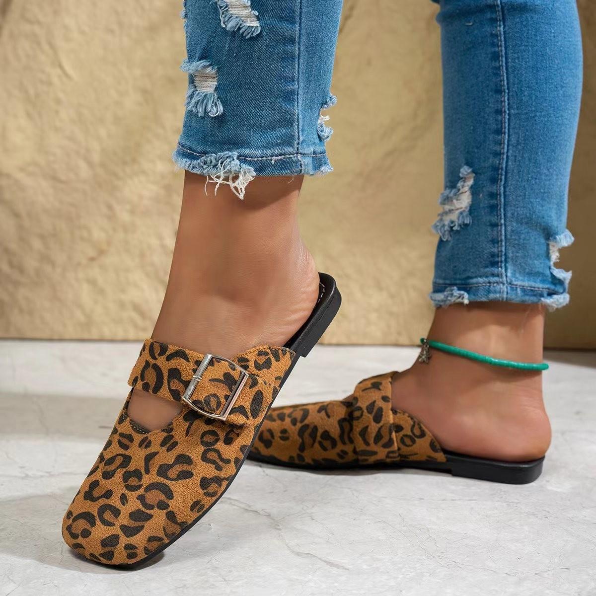 

Leopard print bag head one pedal sandals women summer wear round head half tray lazy shoes 43 леопард друку кольору