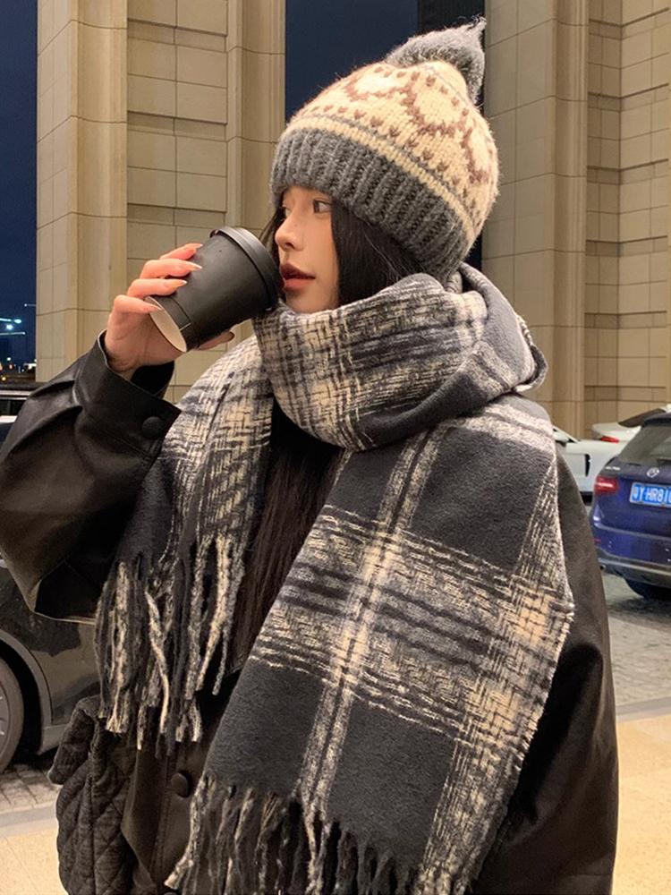 New Knitted Vintage Scarf Headscarf Winter Women Men Plaid Tassel Warm Scarve Pashmina Mujer Femme Male Pareo Wrap Shawl Unisex