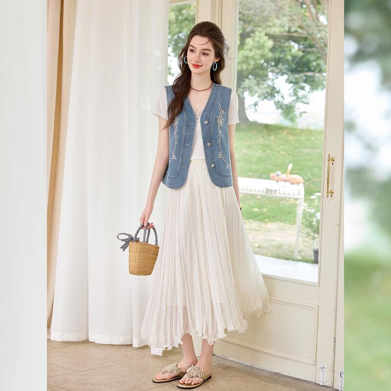 Bailuyu Vintage Washed Denim V-neck Embroidered Vest