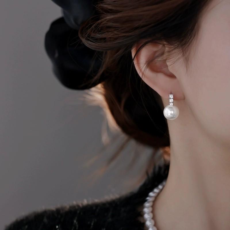 925 Sterling Silver Hoop Earrings: 2025 Modern Niche Design - Elegant & Luxurious for Women