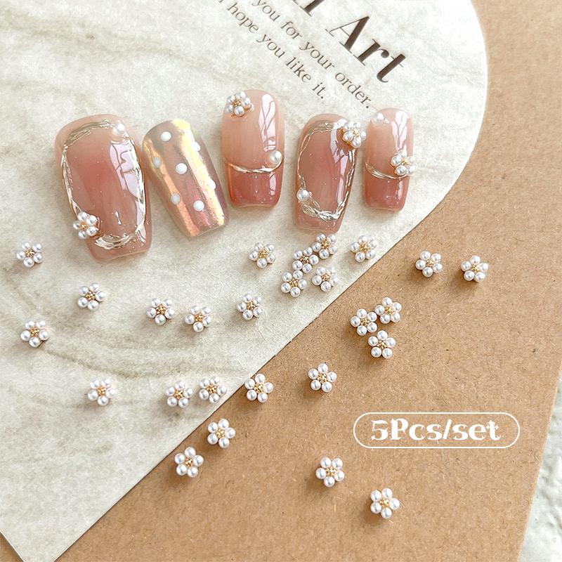 5Pcs Diy Nail Art Decor 3D Five-Petal White Pearls Flower Nail Drills Pearl Flowers Manicure Diamond Manicure Nail Art Design