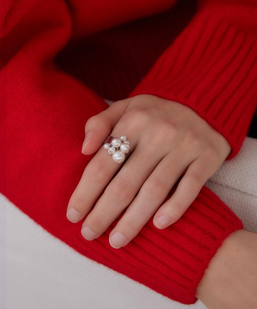 Merrymotive Pearl Bouquet Bold Ring