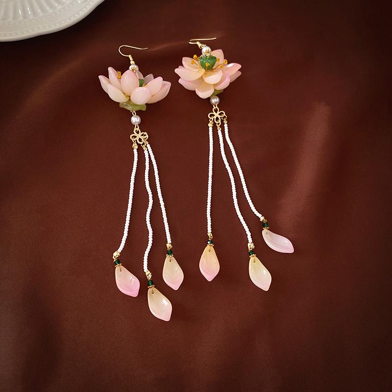 

Элегантные серьги-кисточки в стиле ханьфу: Глазурованные жемчужины лотоса