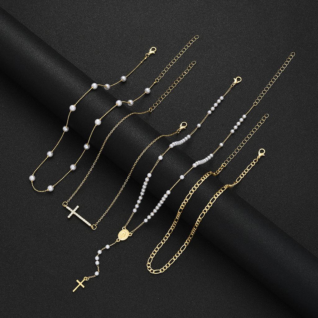 17KM 4 Stück Elegantes Luxus Goldfarben Zirkon Kreuz Anhänger Halskette Set für Damen Mehrschichtige Lange Halsketten Tägliches Tragen Party Schmuck