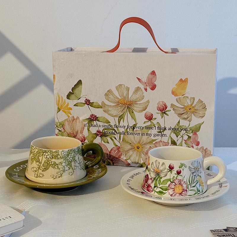 High-Value Flower Coffee Cup, Cup, One-Plate Gift Box, Girlfriend Souvenir, Housewarming, New Wedding, Literary Couple
