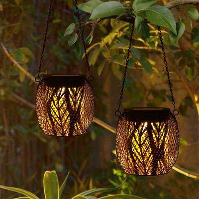 1/2Pcs Hanging Solar Lantern 600mAh IP65 Waterproof Solar Outdoor Lanterns Metal Solar Lights for Patio Yard Porch Pathway Fence