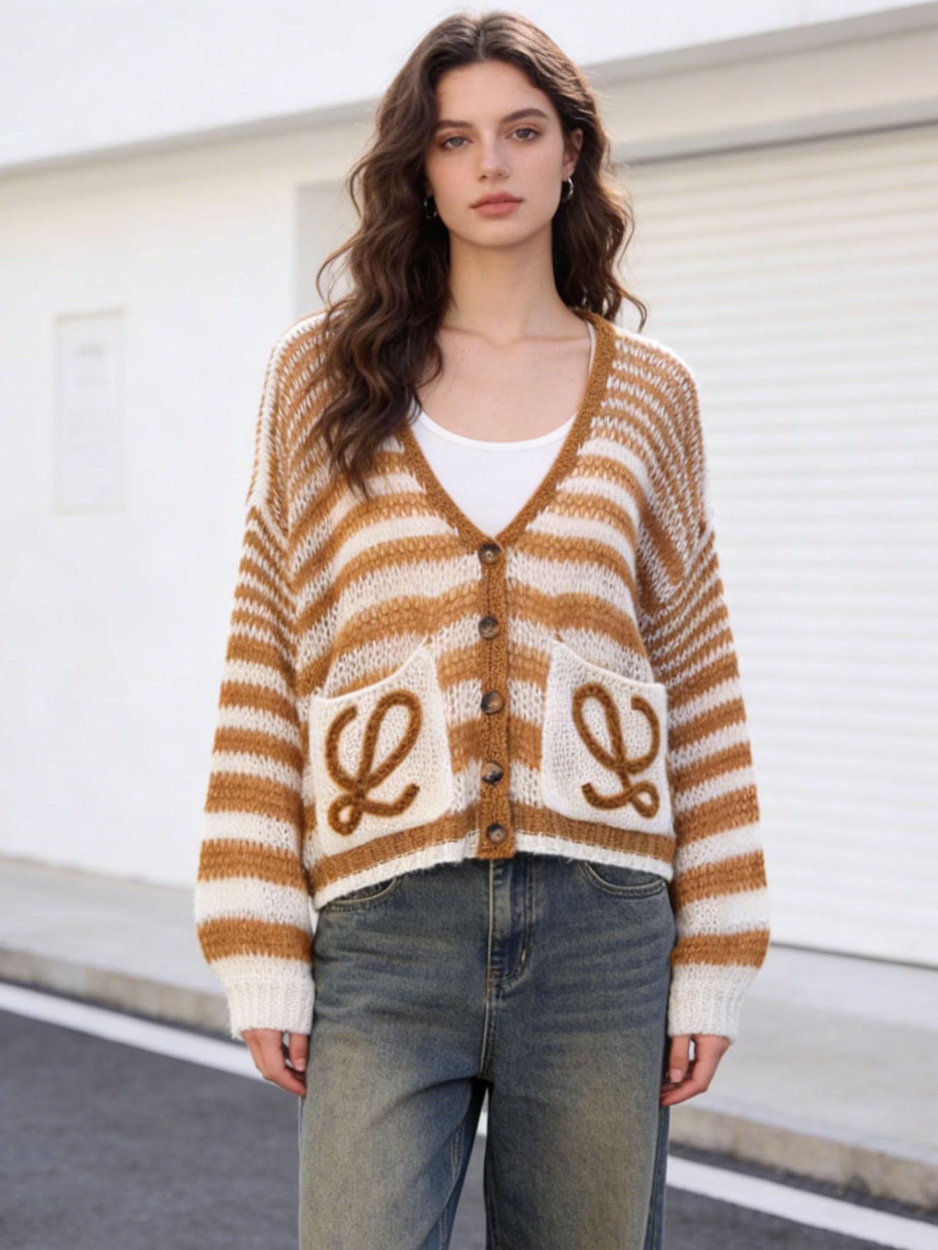 

Женский полосатый вязаный кардиган с V-образным вырезом — легкий, свободный и повседневный на весну и осень One Size верблюд