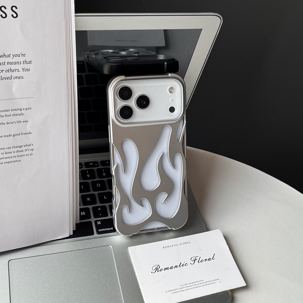 Hollow Case z Wzorem Płomieni 3D do iPhone 17 Air 16 15 14 13 12 11 Pro Max Plus Cienki Odporny na Wstrząsy Tylny Pokrowiec Modny Miękki TPU