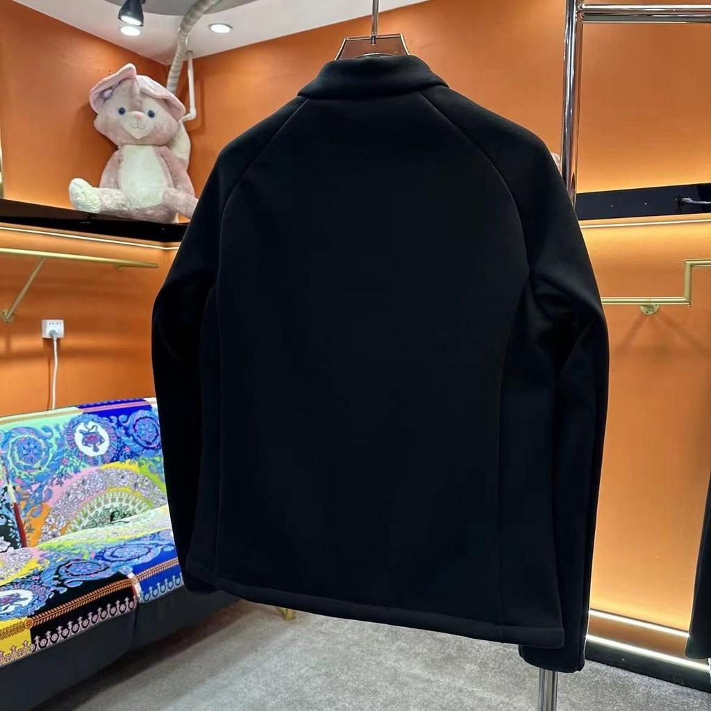 Winterjacke 2023 für Herren mit Patchwork-Design, Stehkragen, leichtem Material und Daunen – lässig und stylisch