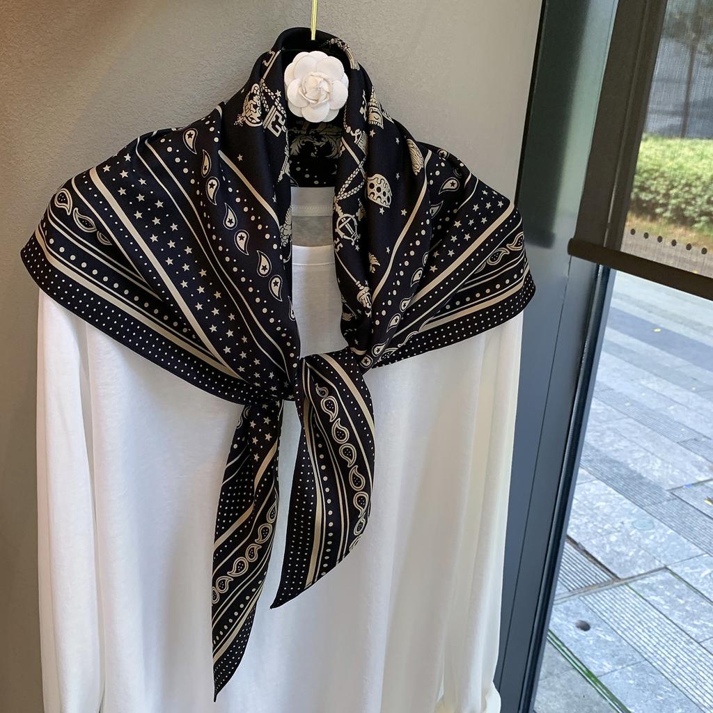 Korean Version of Twill Cashew Triangle Scarf Silk Scarf with Shirt Scarf Stacked with Versatile Fart Curtain Scarf Shawl Women's Silk Scarf