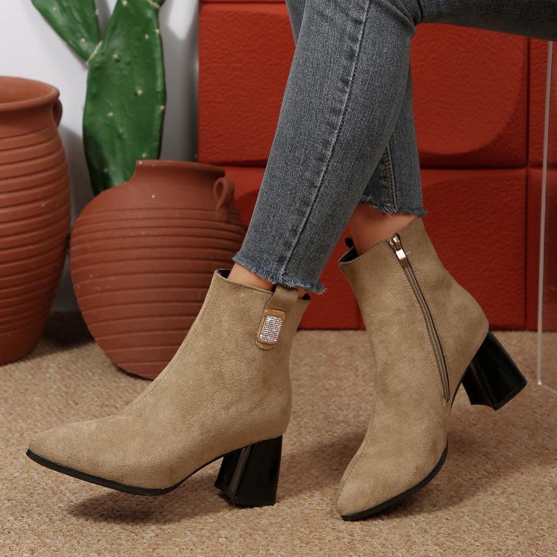 Plus Size Rhinestone Mid-heel Fashion Boots 2025 Winter New Pointed Toe Thick Heel Martin Boots for Women