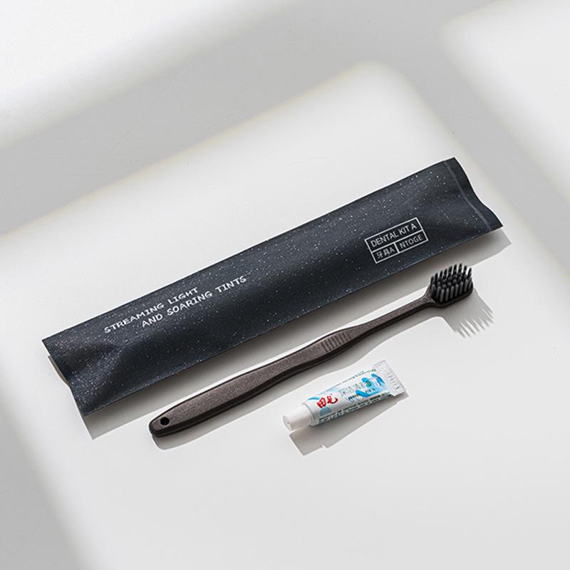 "Special Hotel Toiletries Set: Comb, Disposable Toothbrush with Toothpaste, Soft Bristles, Ideal for Homestays"