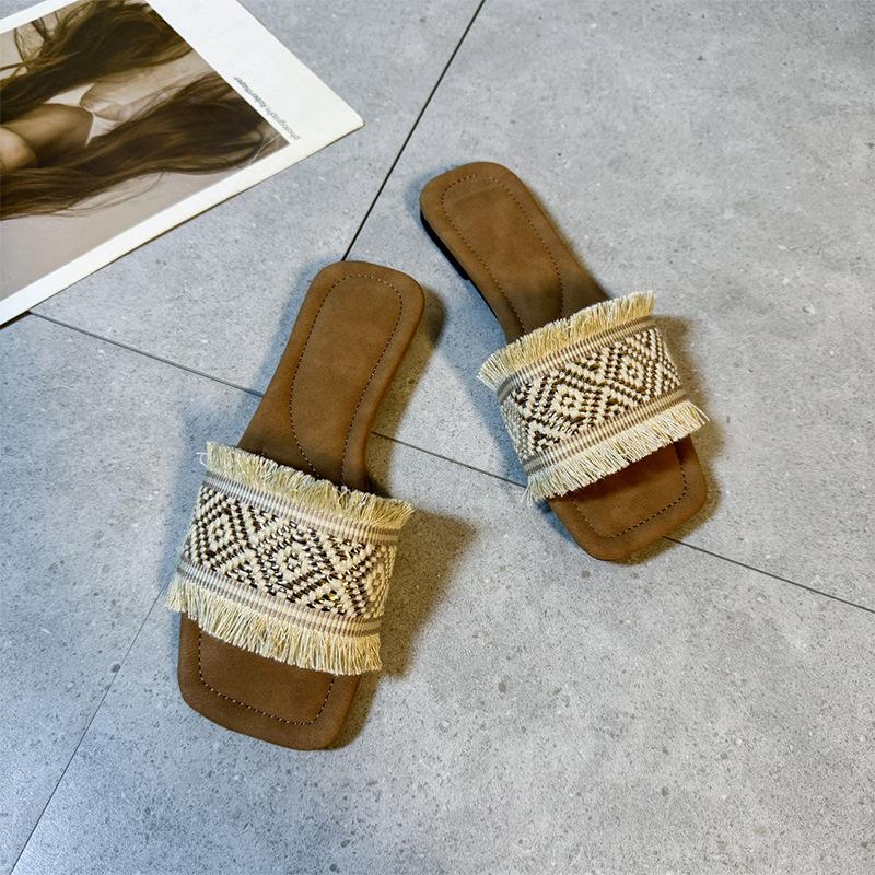 

Тапочки женские летние для улицы модные год новые летние туфли с чувством высокого класса пляжные пляжные на плоской подошве уличные сандалии 43 бежевый