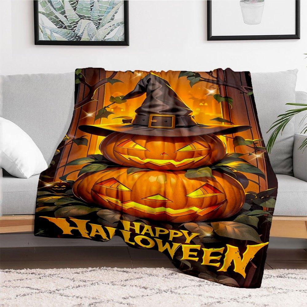 Halloween Jack-o'-lanterns with Witch Hats DecorationsBlanket Flannel Throw Blanket for Sofa, Bed, Travel, Camping, Office
