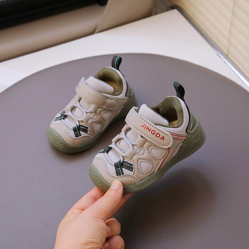 Children's anti-kick sneakers Spring and autumn new boys' baby non-slip and wear-resistant running shoes Girls' breathable dad shoes