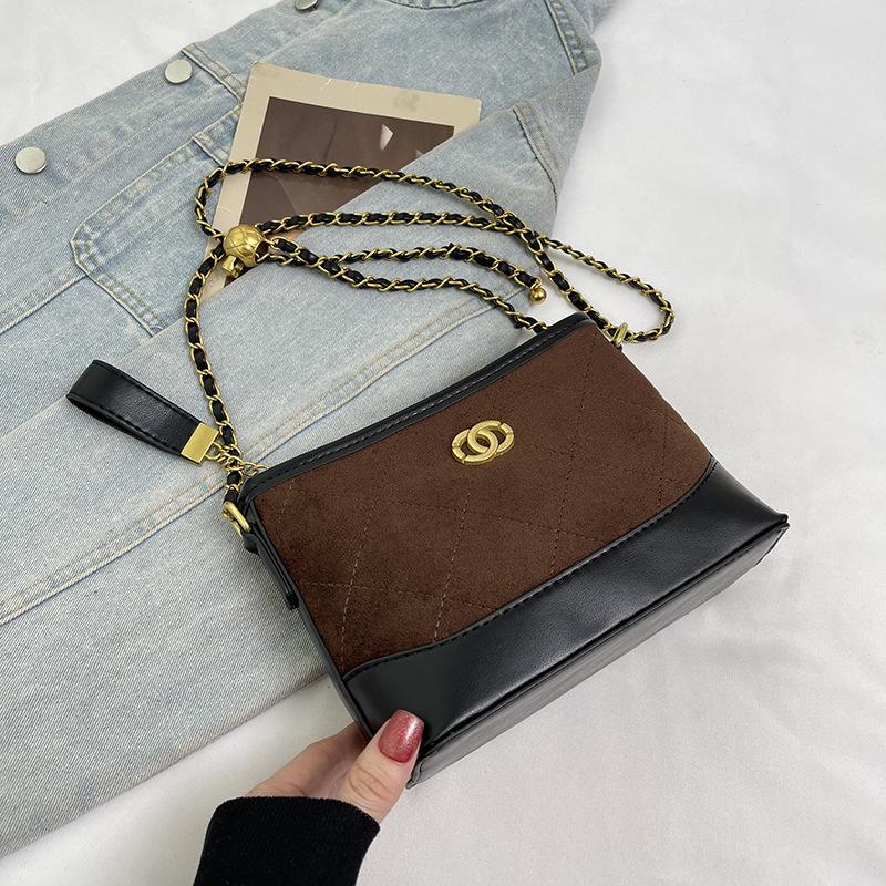

Autumn new small bag women s fashion retro shoulder messenger bag light luxury high value underarm women s bag
