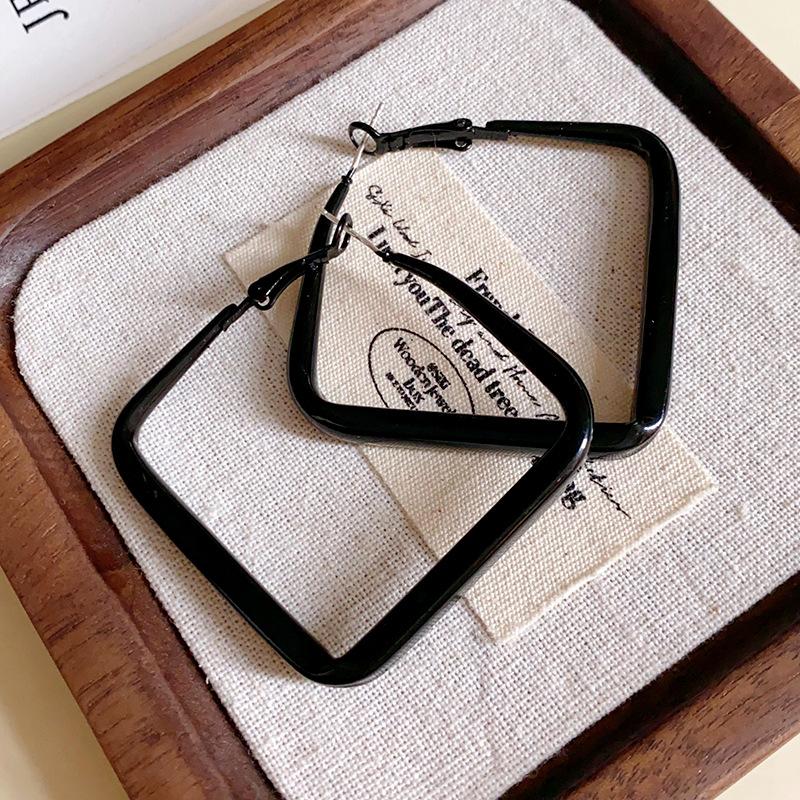 Silver needle simple spray paint square earrings high sense personality unique temperament earrings fashion new trendy earrings