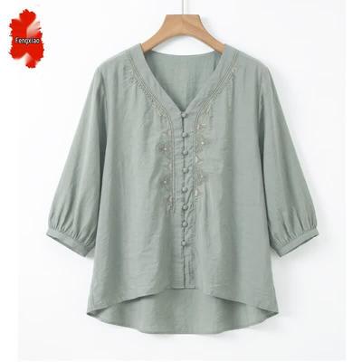 Women's Embroidered V-Neck 3/4 Sleeve Blouse