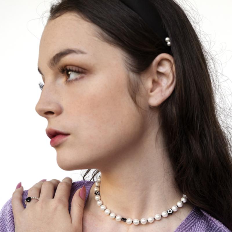 

L’OMBRILLANT Black Pearl Satin Hairband BLACK_FREE