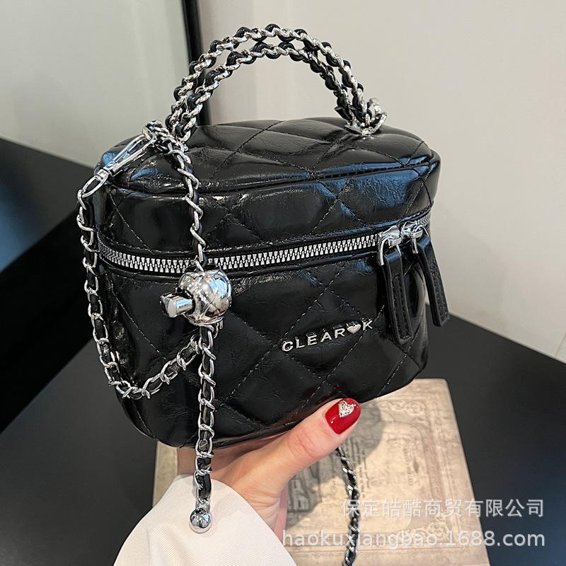Premium mini bag women's 2025 new spring and summer niche diamond chain single shoulder messenger bag portable bucket bag