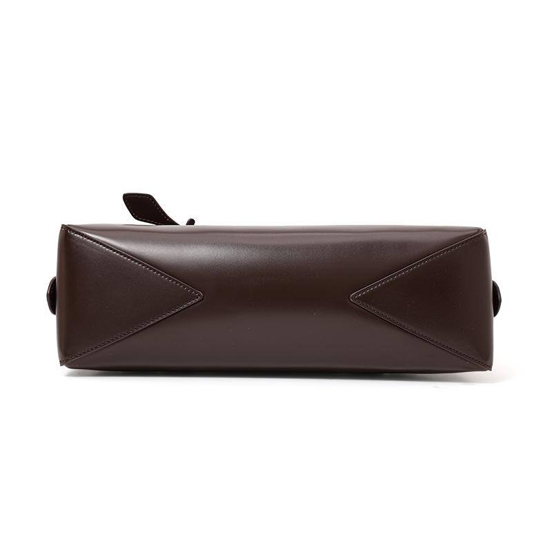 Bolso de hombro único de cuero de vaca de diseño de nicho para mujer, bolso tipo baguette largo, bolso de Año Nuevo