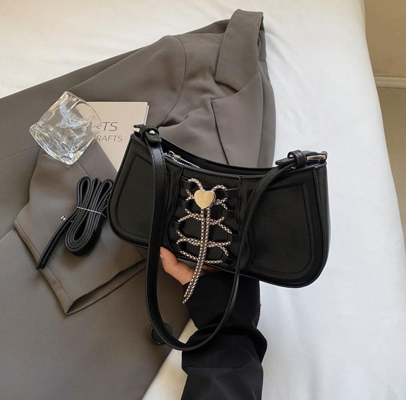 Popular Messenger Bag, Super Fire Shoulder Armpit Bag, Premium Retro Design Locomotive Bag