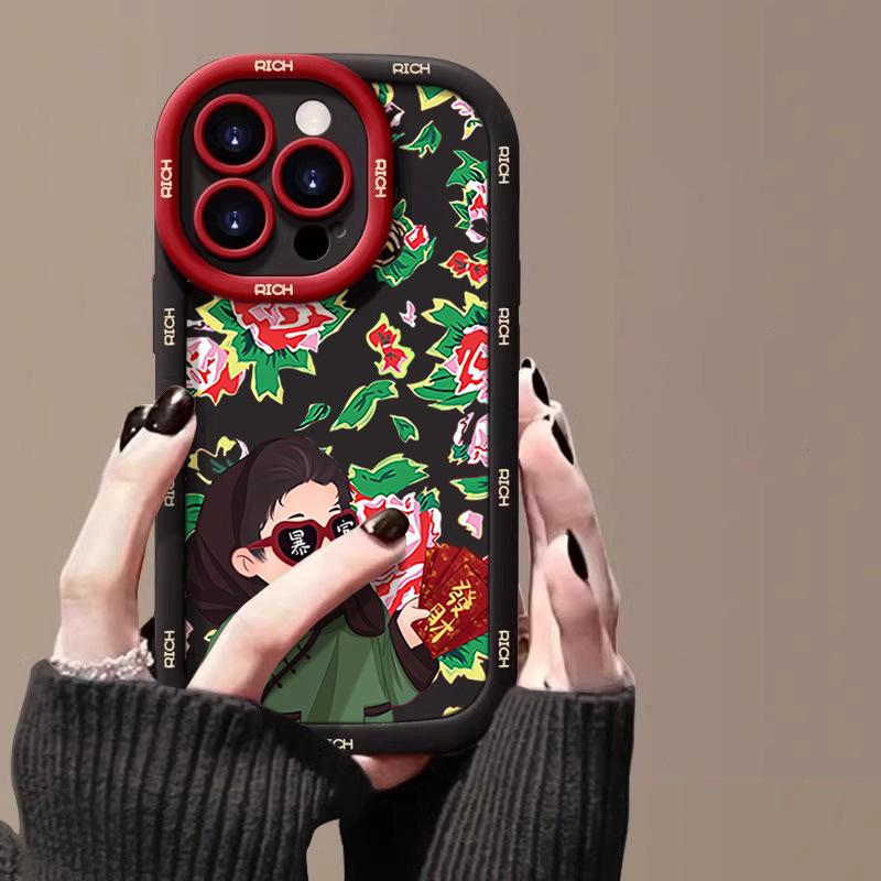 A Wealthy Girl Is Suitable for IPhone 16 Apple Phone Case 15 Anti-fall 14plus 13 Puff 12mini Protective Case