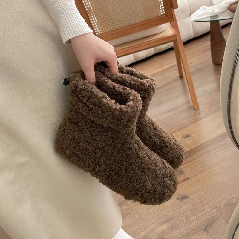 Fashion velvet thickened snow boots women's new warm, non-slip and comfortable flat-bottomed short fluffy boots