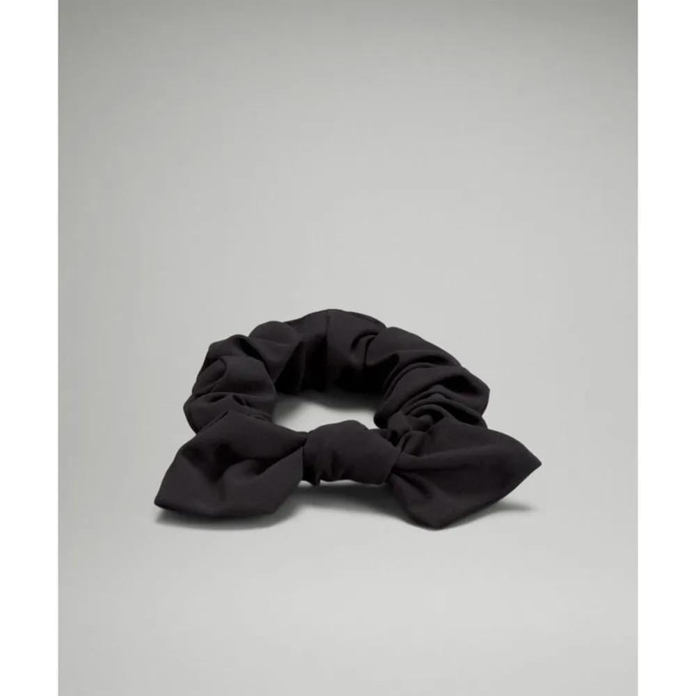 Lululemon Uplifting Scrunchie *Bow BLK LW9DYES-0001 223289