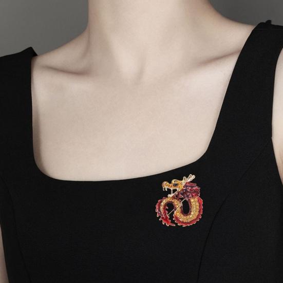 Creative Enamel Twelve Zodiac Dragon Shape Brooch Vivid Appearance Men Pin Suit Lapel Coat Clothing Badge Accessories