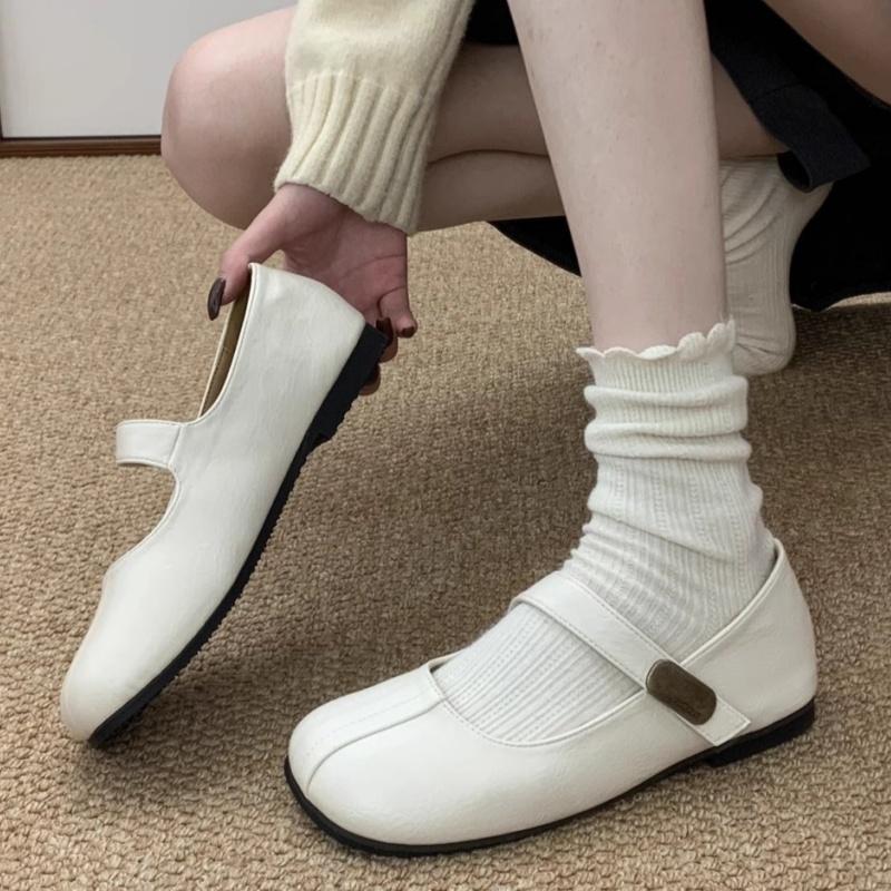 Fashion 2025 Summer Light Mouth Single Shoes New Elegant Comfortable Soft Soles Flats Women Shoes Fashionable Low Heels Women Flats