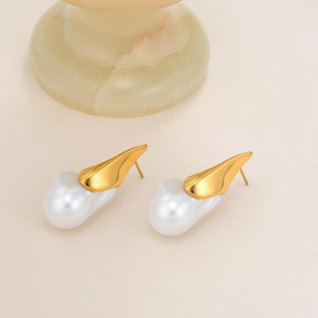 18K Gold-Plated Titanium Ethnic Patchwork Water Drop Earrings with Baroque Pearls