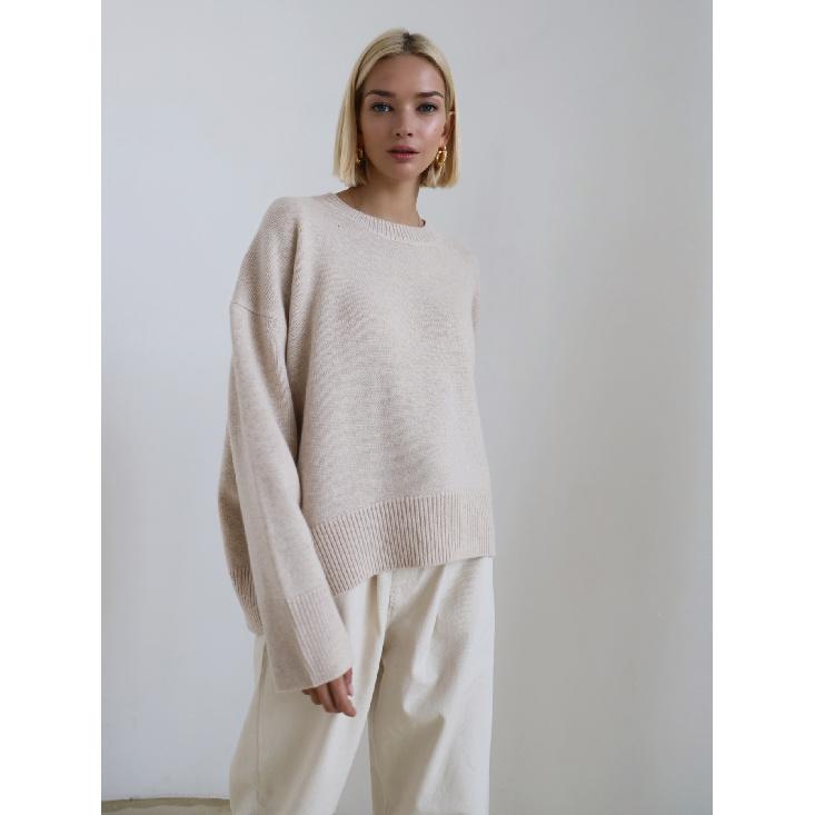 Rose Beauty A Autumn and winter women's knitted round neck loose solid color sweater