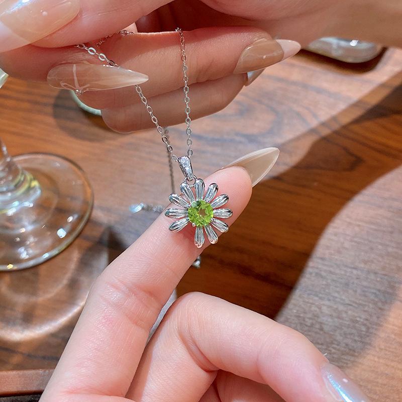 S925 Sterling Silver Necklace Women's Natural Garnet Crystal Stone Olivine Topaz Pastoral Small Daisy Collarbone Chain