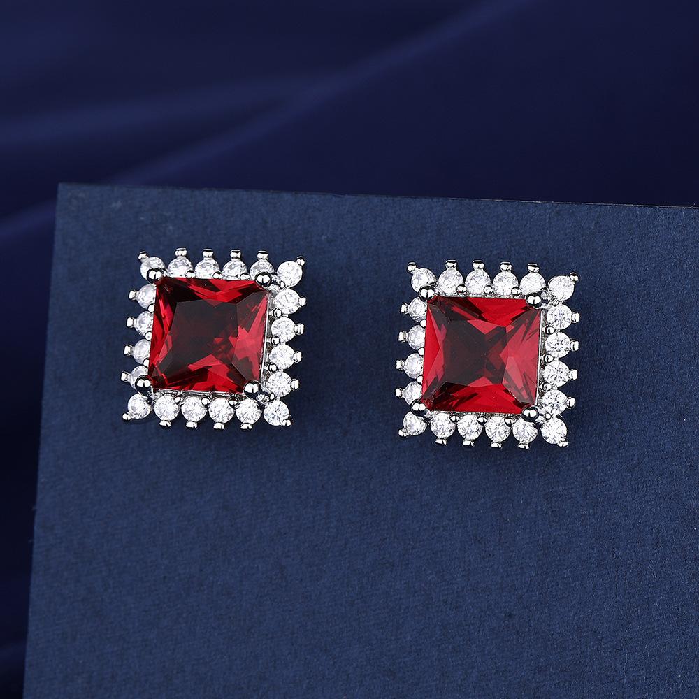 925 Sterling Silver Jewelry Women Fashion Cute Tiny Clear Crystal CZ Stud Earrings Gift for Girls Teens Lady E001