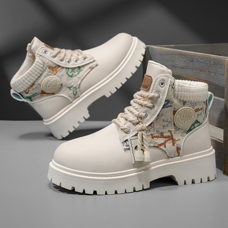 Men's British Style High Top Boots for Outdoor Travel Men's Non Slip Comfortable Fashionable and Versatile Casual Shoes