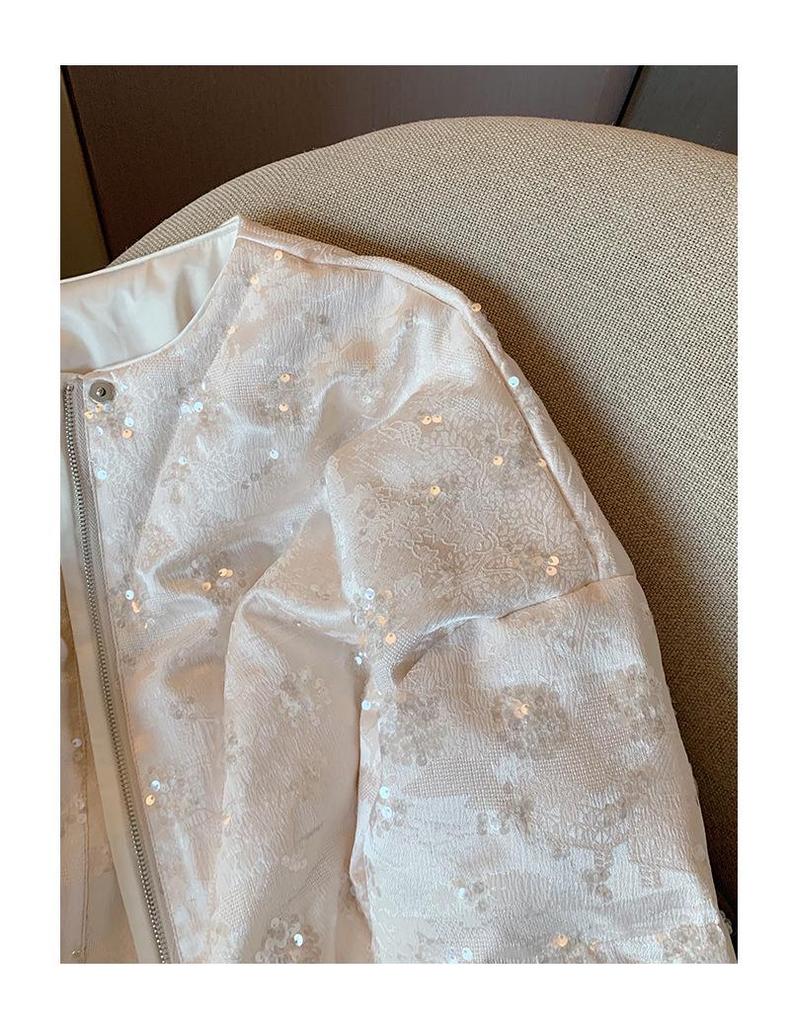 2024 Winter Women's Sequin Embroidered Down Jacket with Mink Velvet Splice - New Chinese National Style